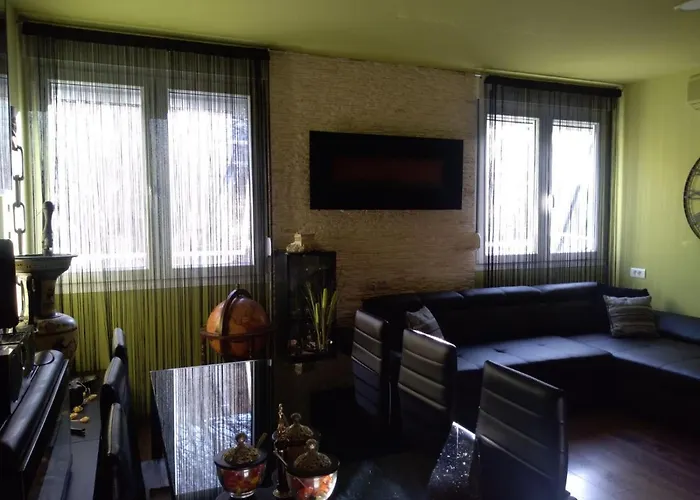 Luxury Sirena Centre Netflix *