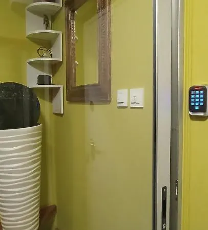 Luxury Sirena Centre Netflix Split